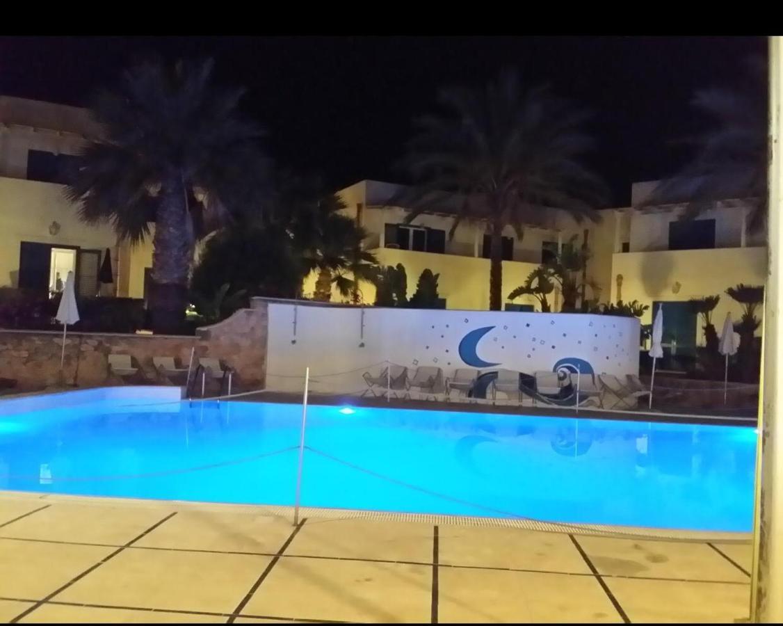 Resort Cala La Luna Favignana Exterior photo