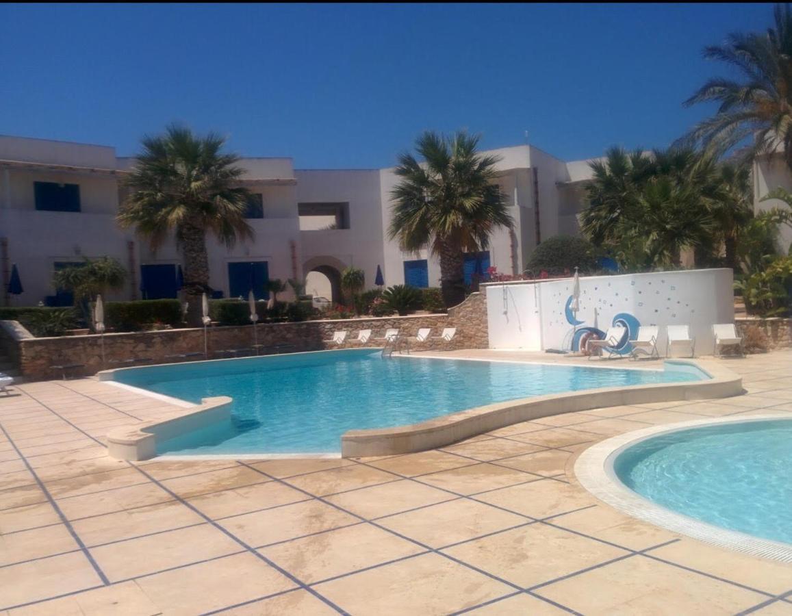 Resort Cala La Luna Favignana Exterior photo