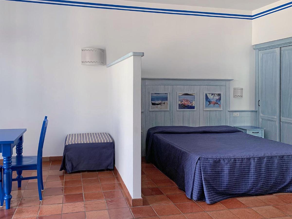 Resort Cala La Luna Favignana Exterior photo