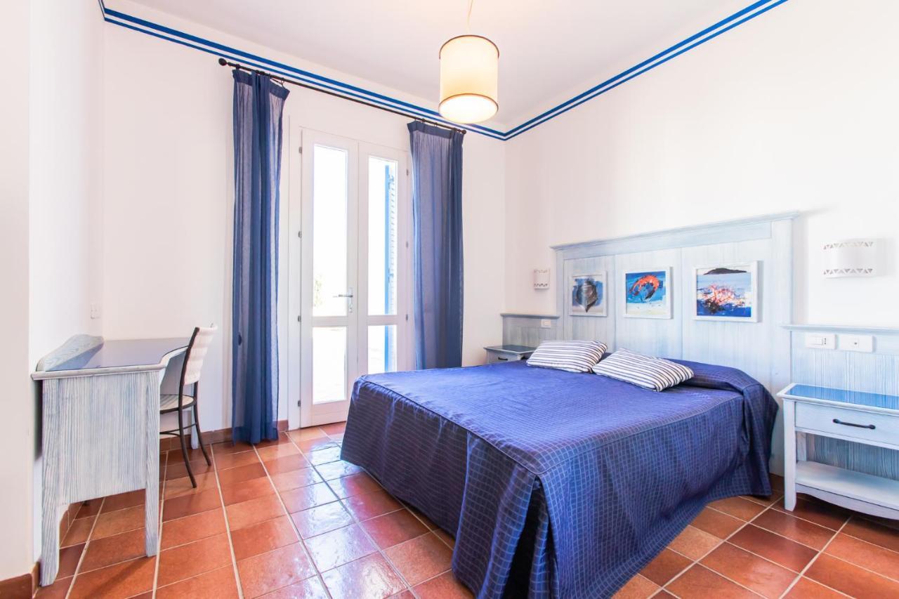 Resort Cala La Luna Favignana Exterior photo
