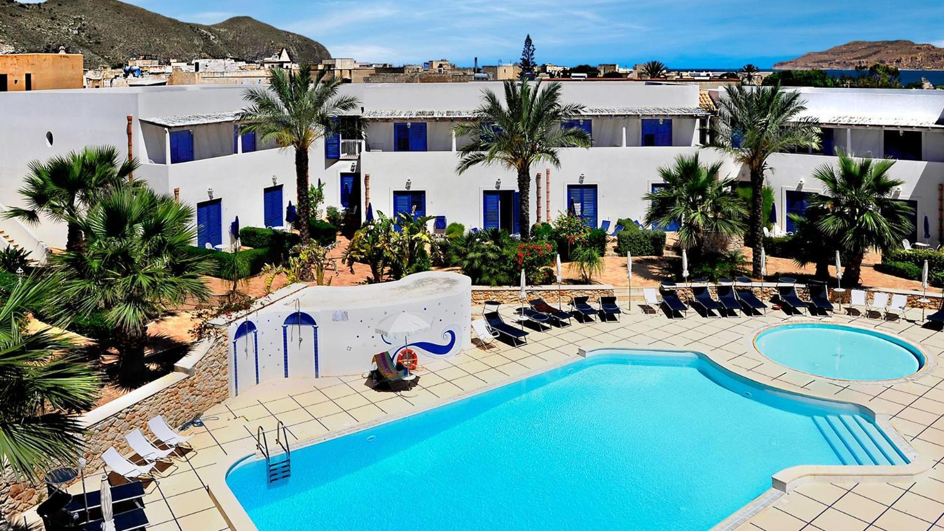 Resort Cala La Luna Favignana Exterior photo